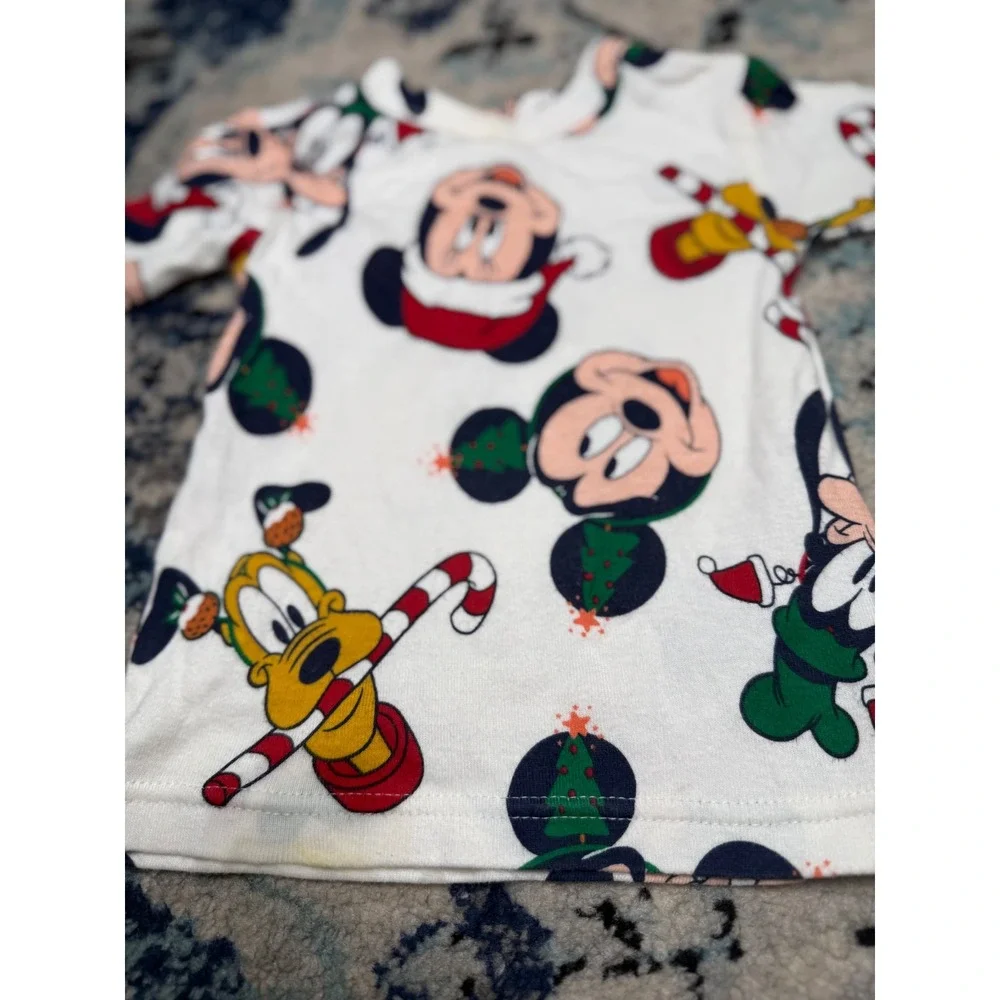 GAP x Disney Baby Christmas Pajamas 6-12 Months Mickey Mouse Pluto Holiday Set